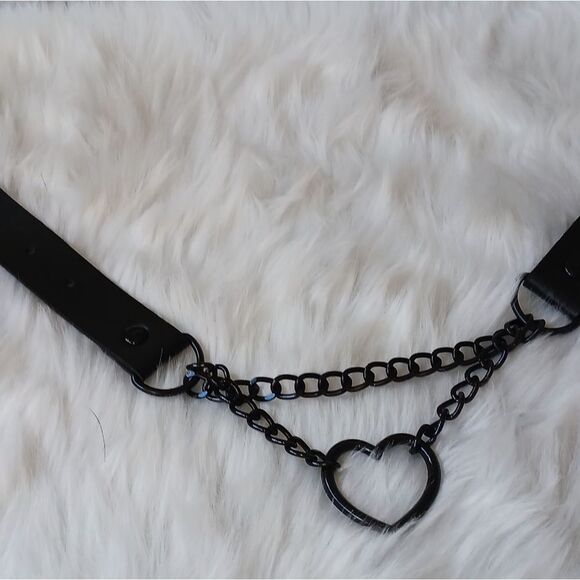 BLACK Chain Choker Collar, Punk Love Heart Shaped Choker Necklace, Gothic Ch… - Picture 10 of 12